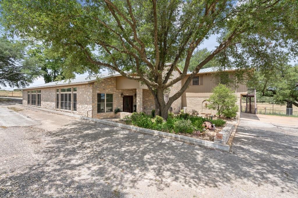820 Mason Property Photo 4