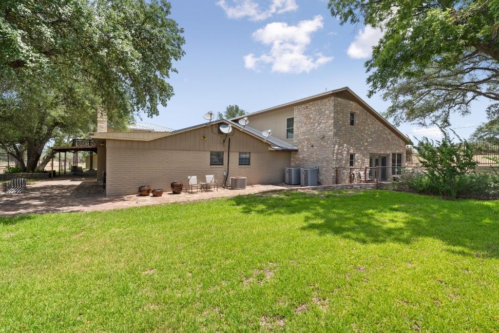 820 Mason Property Photo 36