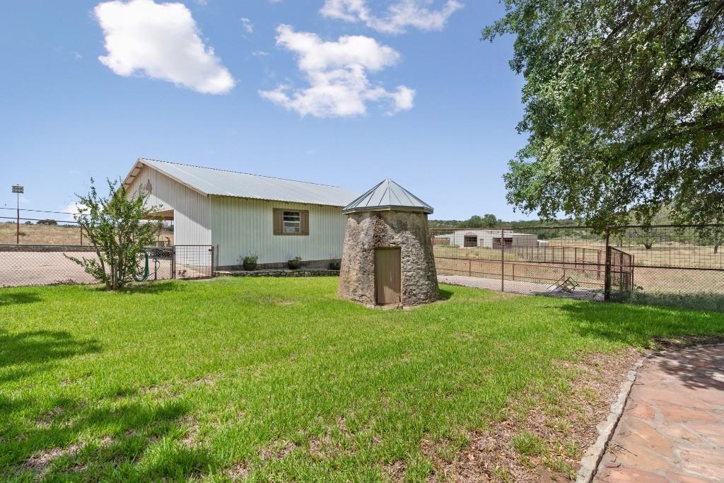 820 Mason Property Photo 38