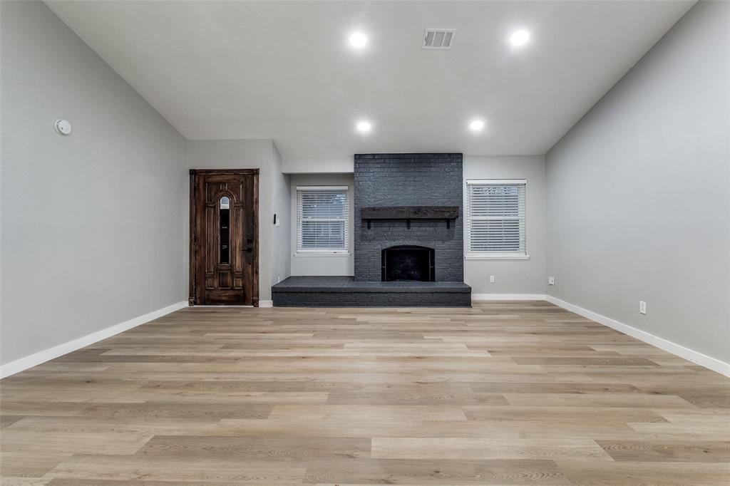 1308 Timbercreek Court Property Photo 6
