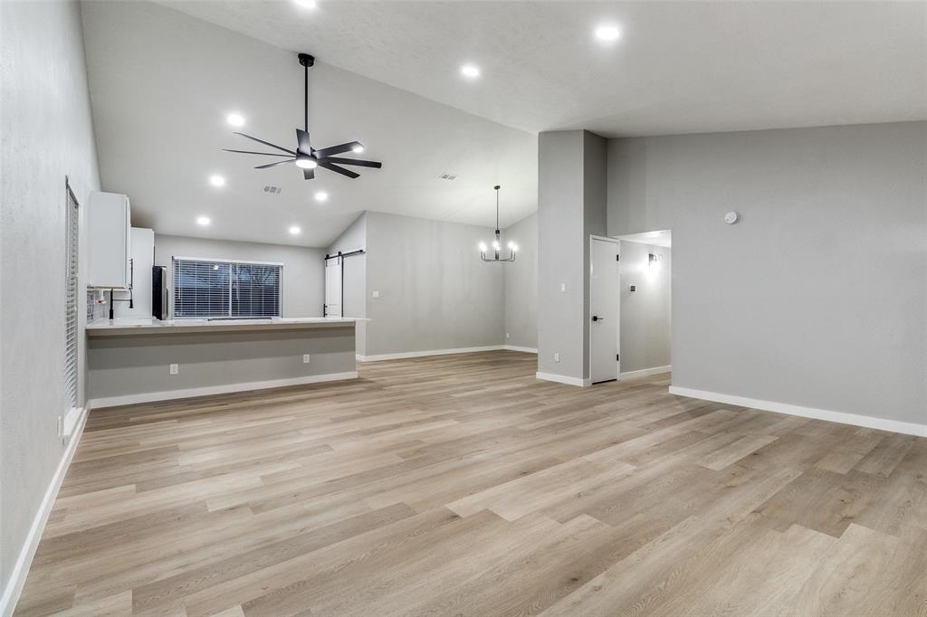 1308 Timbercreek Court Property Photo 12