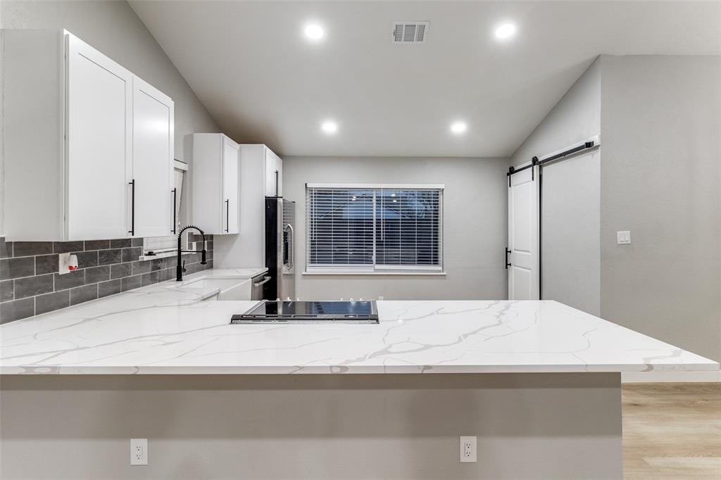 1308 Timbercreek Court Property Photo 15
