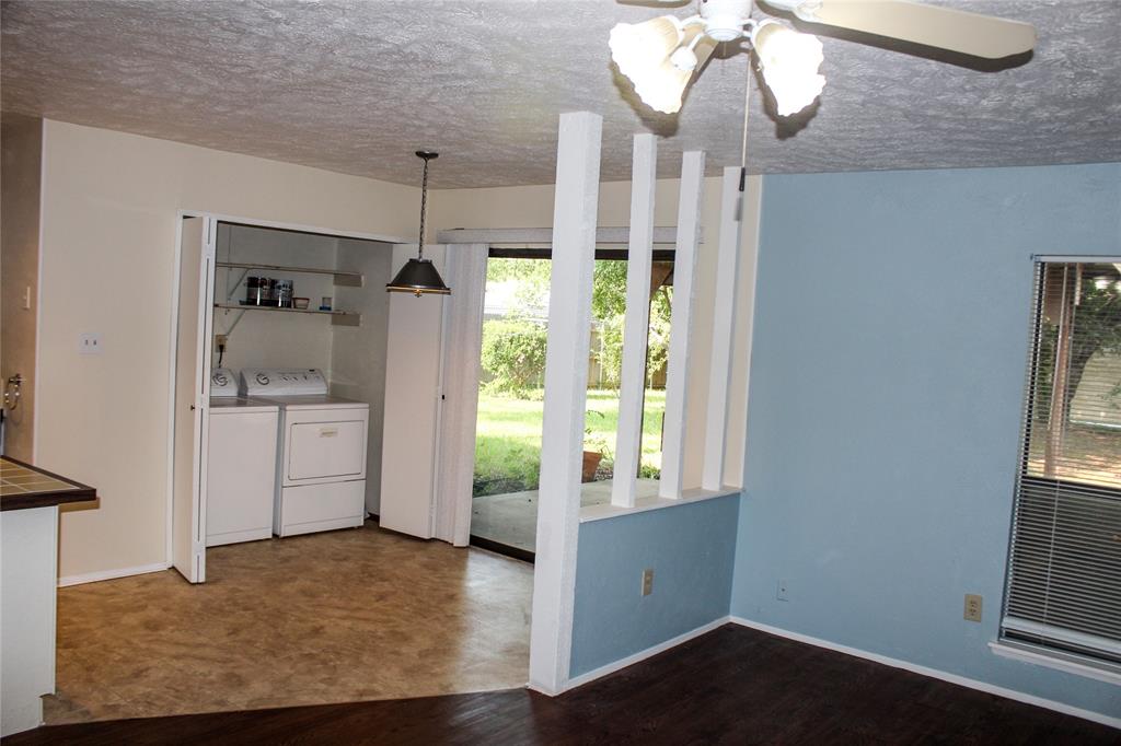 6605 Sunset Road Property Photo 2