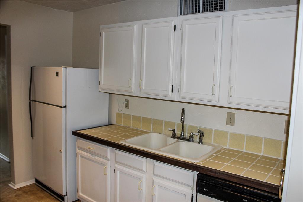 6605 Sunset Road Property Photo 6