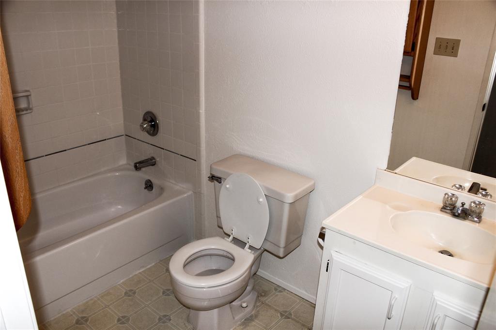 6605 Sunset Road Property Photo 16