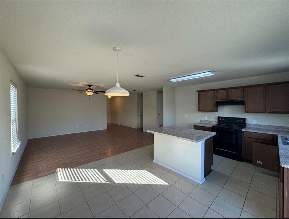 1415 Swan Ridge Drive Property Photo 3