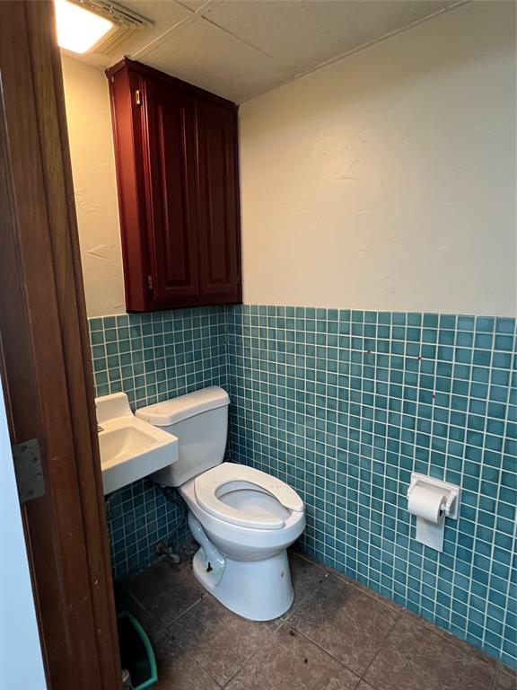 413 E Broadway Street Property Photo 14