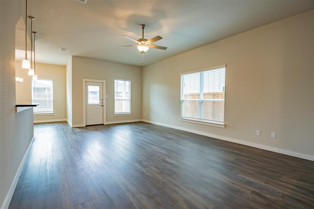 632 Wheatfield Drive Property Photo 3