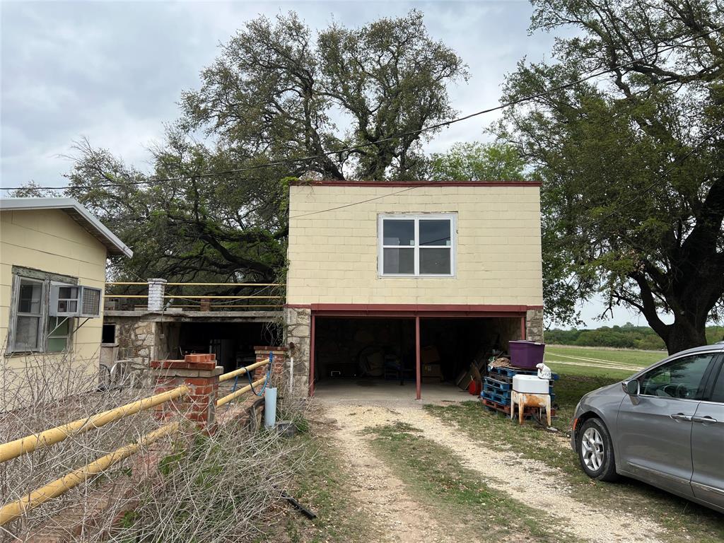 302 County Road 134 Property Photo 2
