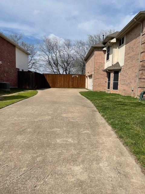 1007 Larkspur Drive Property Photo 4
