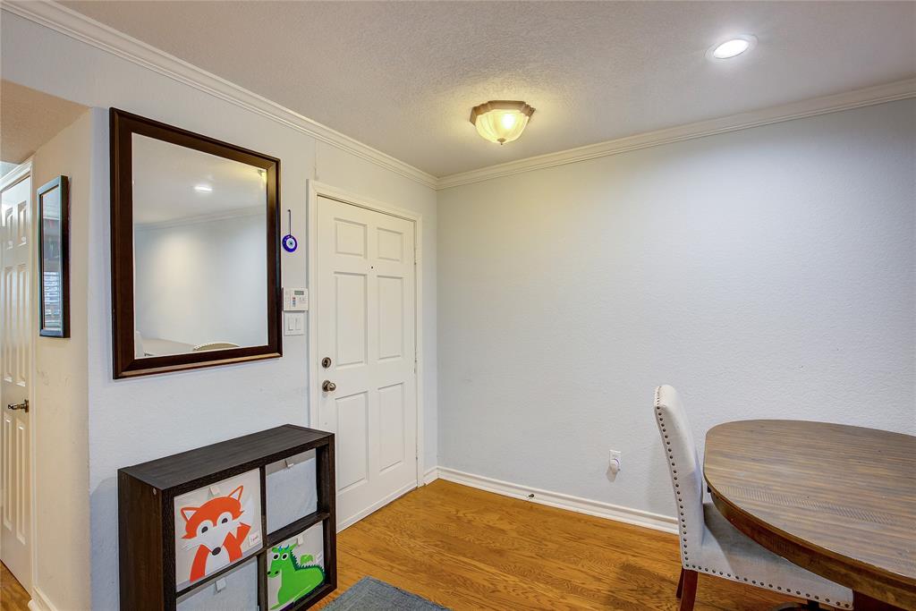 9416 Timberleaf Drive Property Photo 12