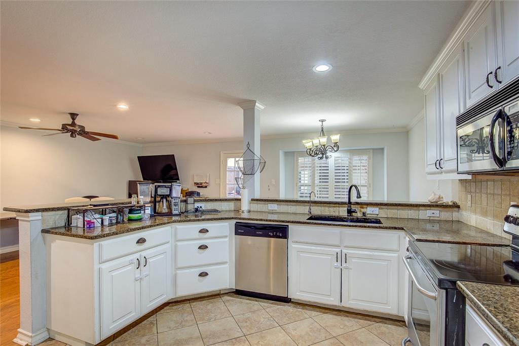 9416 Timberleaf Drive Property Photo 15