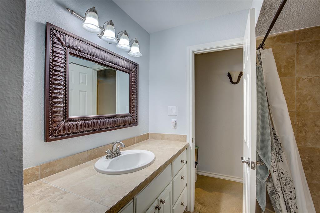 9416 Timberleaf Drive Property Photo 24