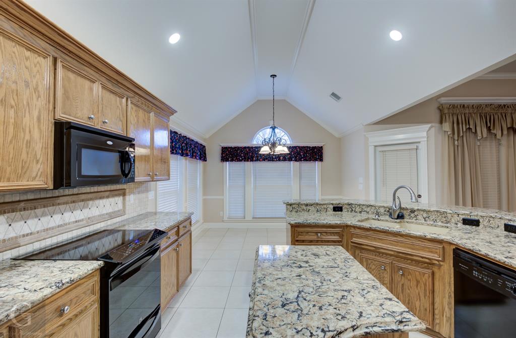 2116 Landau Lane Property Photo 3