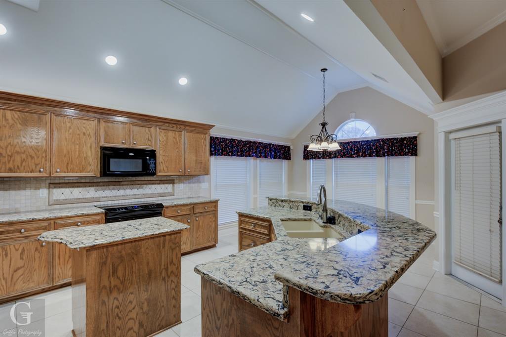 2116 Landau Lane Property Photo 6