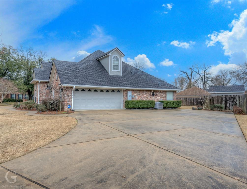 2116 Landau Lane Property Photo 13