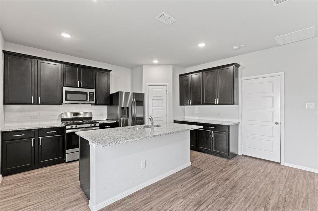 6037 Pensby Drive Property Photo 14