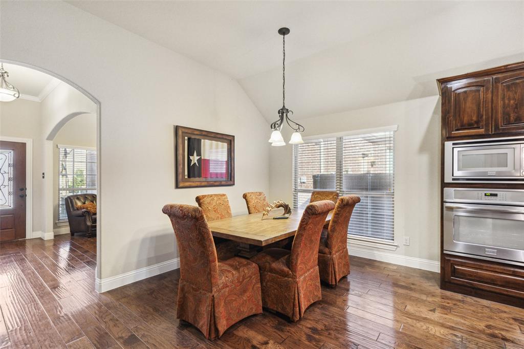 10205 Raspberry Road Property Photo 6