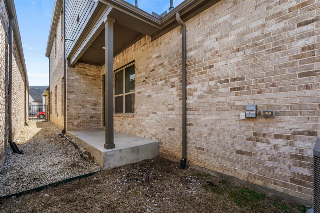 5637 Traveller Drive Property Photo 18
