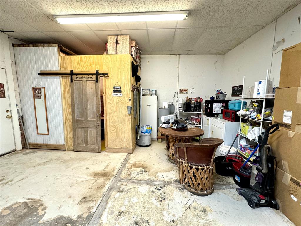 114 N Central Avenue Property Photo 24