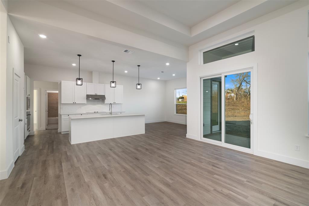 2722 Eastridge Boulevard Property Photo 7