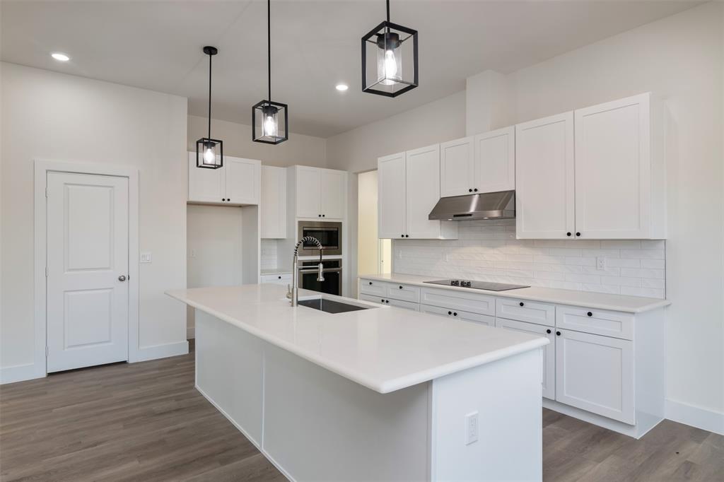 2722 Eastridge Boulevard Property Photo 10