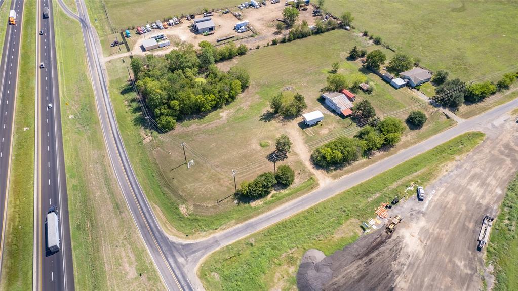 95 Farm Road 69 Highway