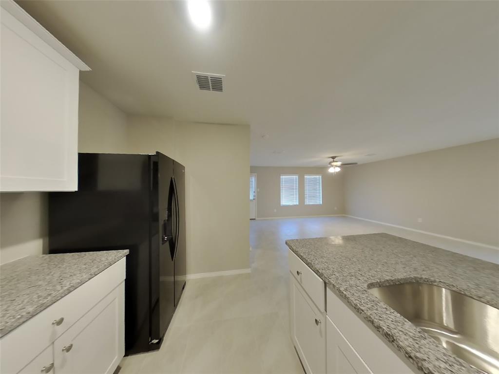 1712 Claireborne Property Photo 5