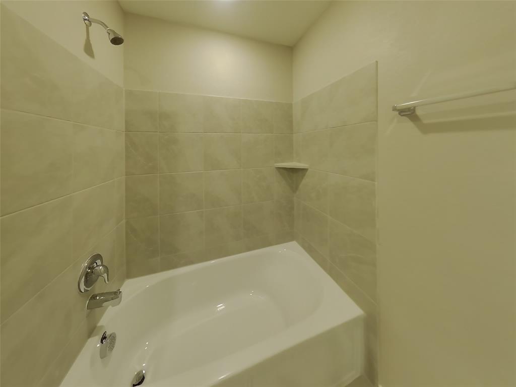 1712 Claireborne Property Photo 14