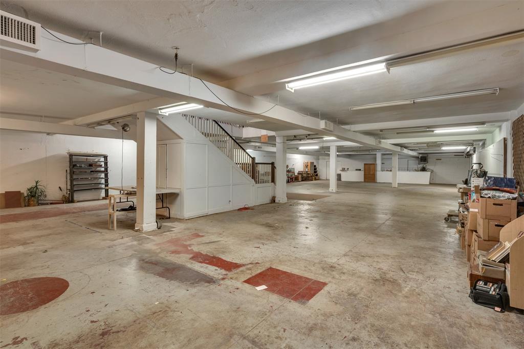1727 Fannin Street Property Photo 11