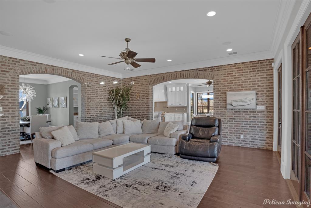 11013 Carmens Court Property Photo 7