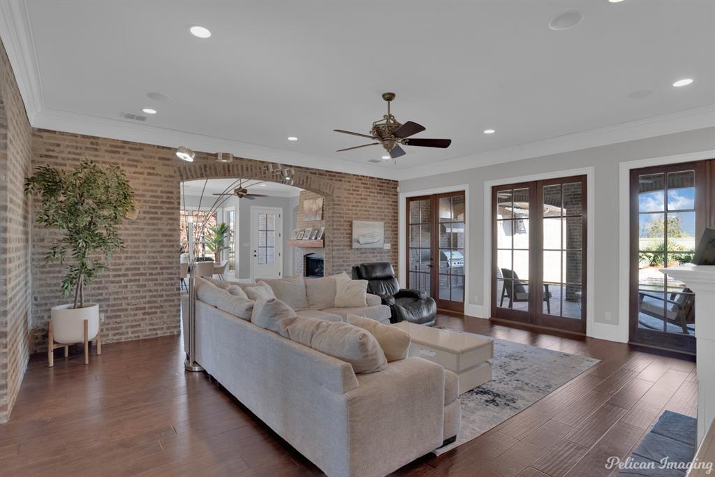 11013 Carmens Court Property Photo 8