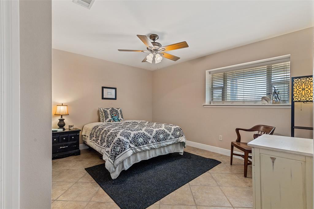 3924 Cross Timber Road Property Photo 23