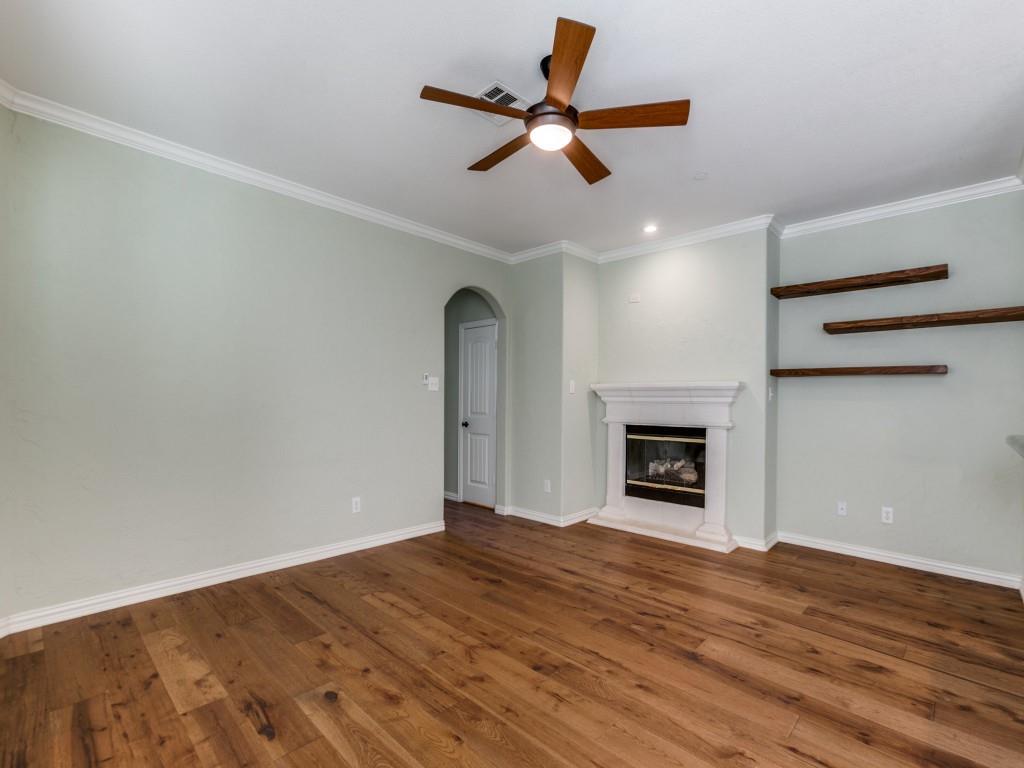 8724 Paradise Drive Property Photo 5