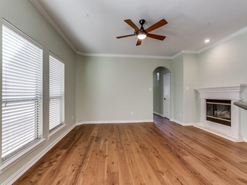 8724 Paradise Drive Property Photo 6