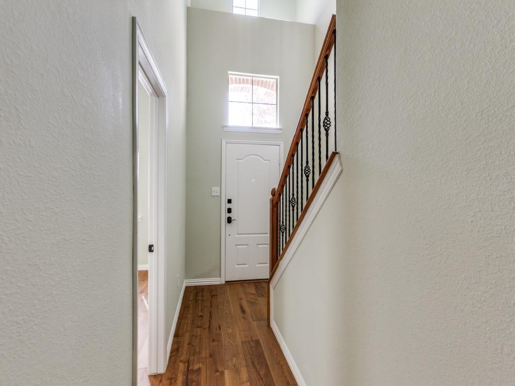 8724 Paradise Drive Property Photo 14