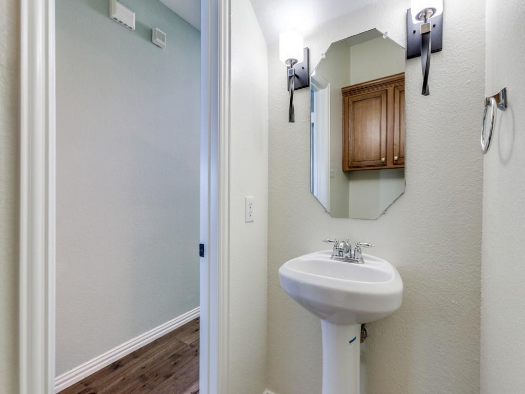 8724 Paradise Drive Property Photo 15