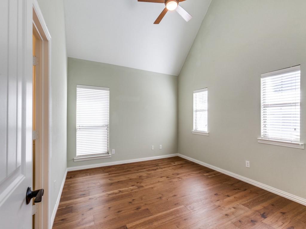 8724 Paradise Drive Property Photo 16