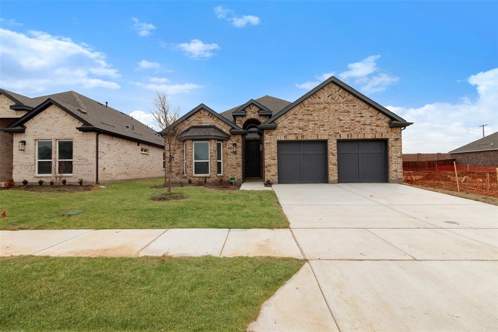 6224 Mulberry Creek Lane Property Photo 2