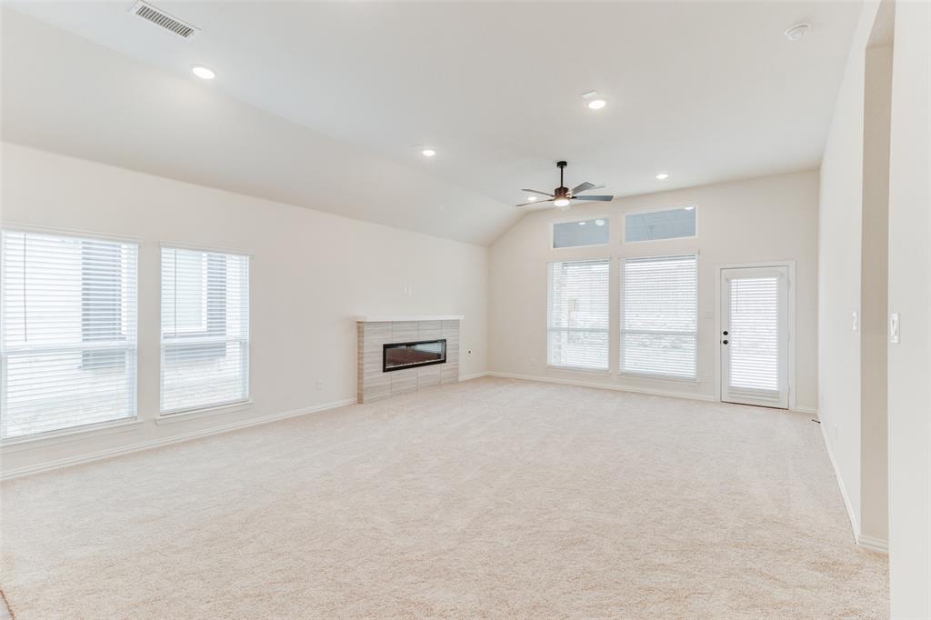 6224 Mulberry Creek Lane Property Photo 8