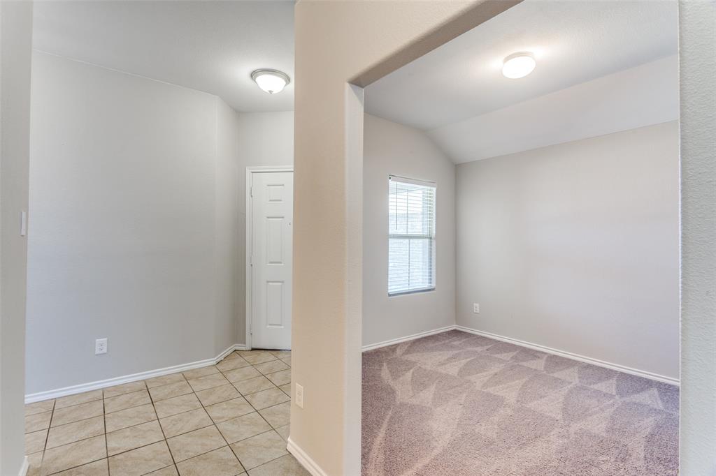 8228 Windsor Forest Drive Property Photo 2
