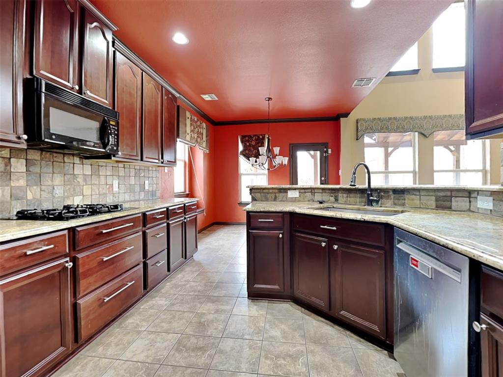 6509 Taprock Drive Property Photo 9