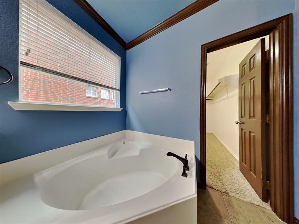 6509 Taprock Drive Property Photo 12
