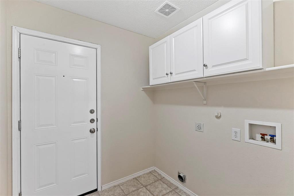 208 Blazing Star Trail Property Photo 18