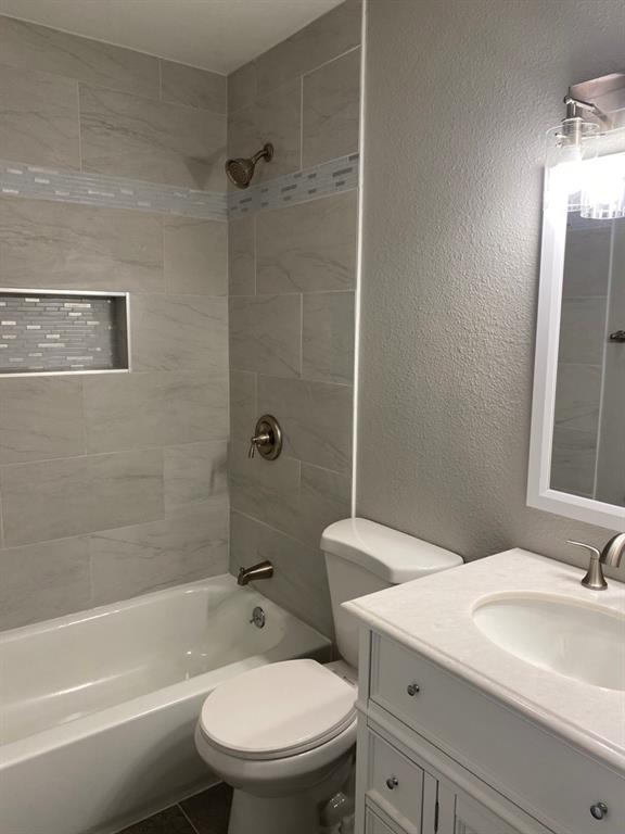 663 Tolson Avenue Property Photo 8