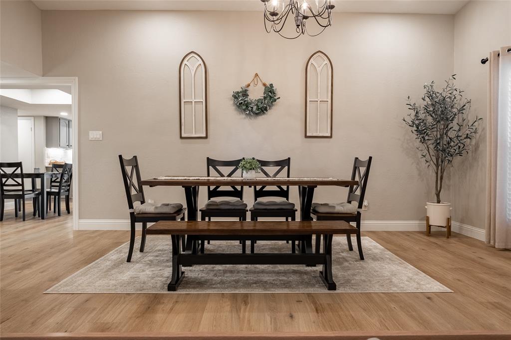 2301 Chinaberry Drive Property Photo 8