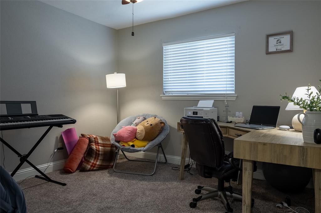 2301 Chinaberry Drive Property Photo 27
