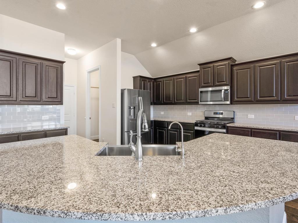 15016 Fleet Hill Road Property Photo 3