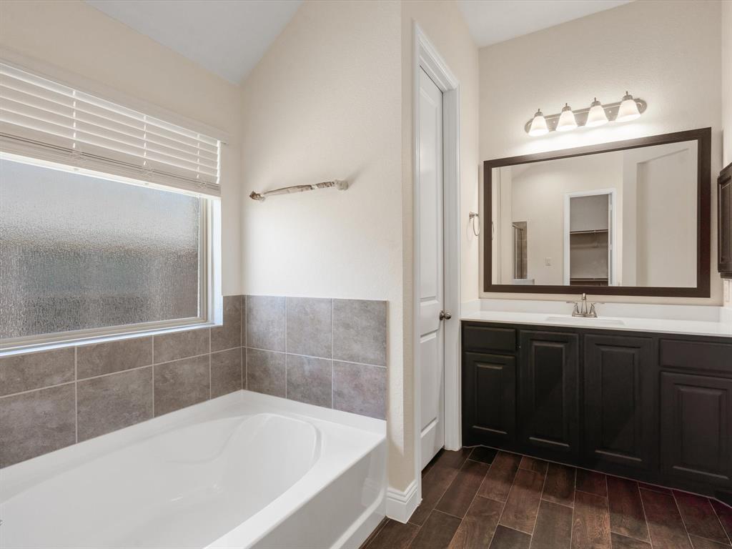 15016 Fleet Hill Road Property Photo 13