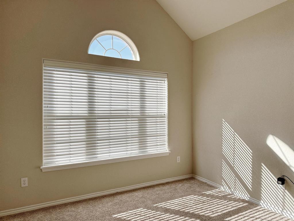 210 Winchester Street Property Photo 6